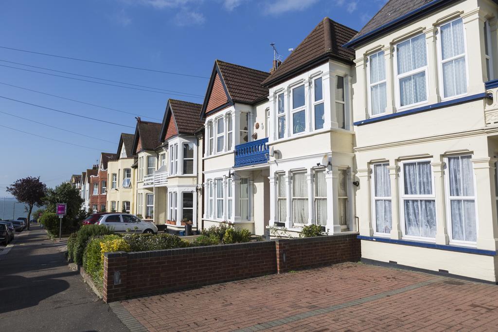 Southend Guest House - Close To Beach, Train Station & Southend Airport Екстер'єр фото